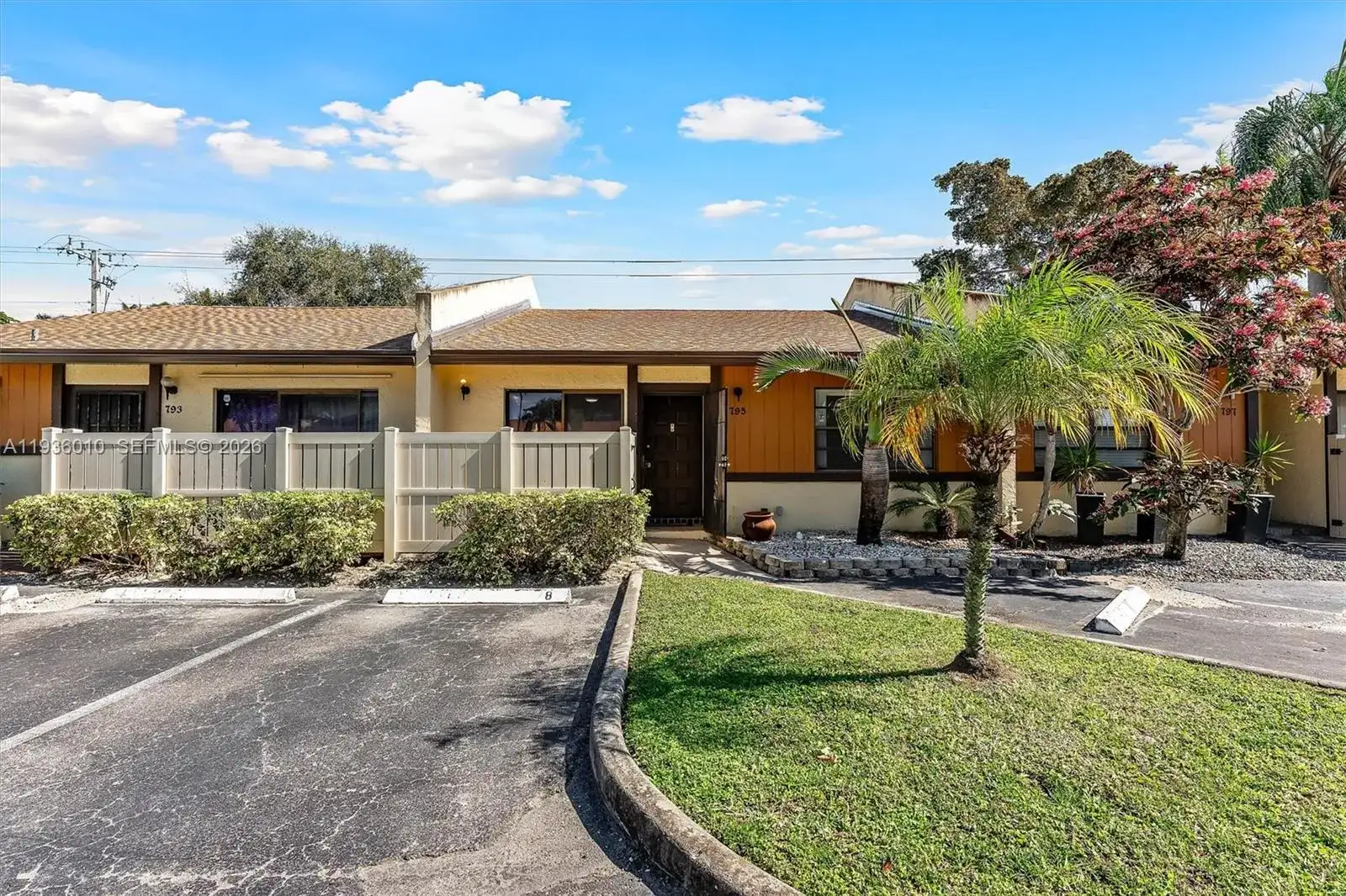 795 Banks Rd, Margate FL 33063 photo 2
