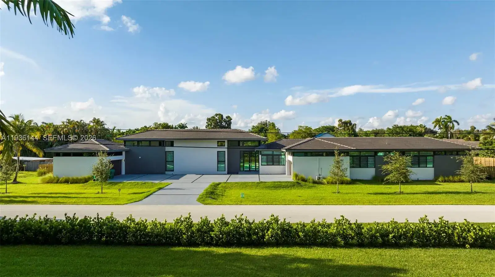 11911 NW 2nd St, Plantation FL 33325 photo 4