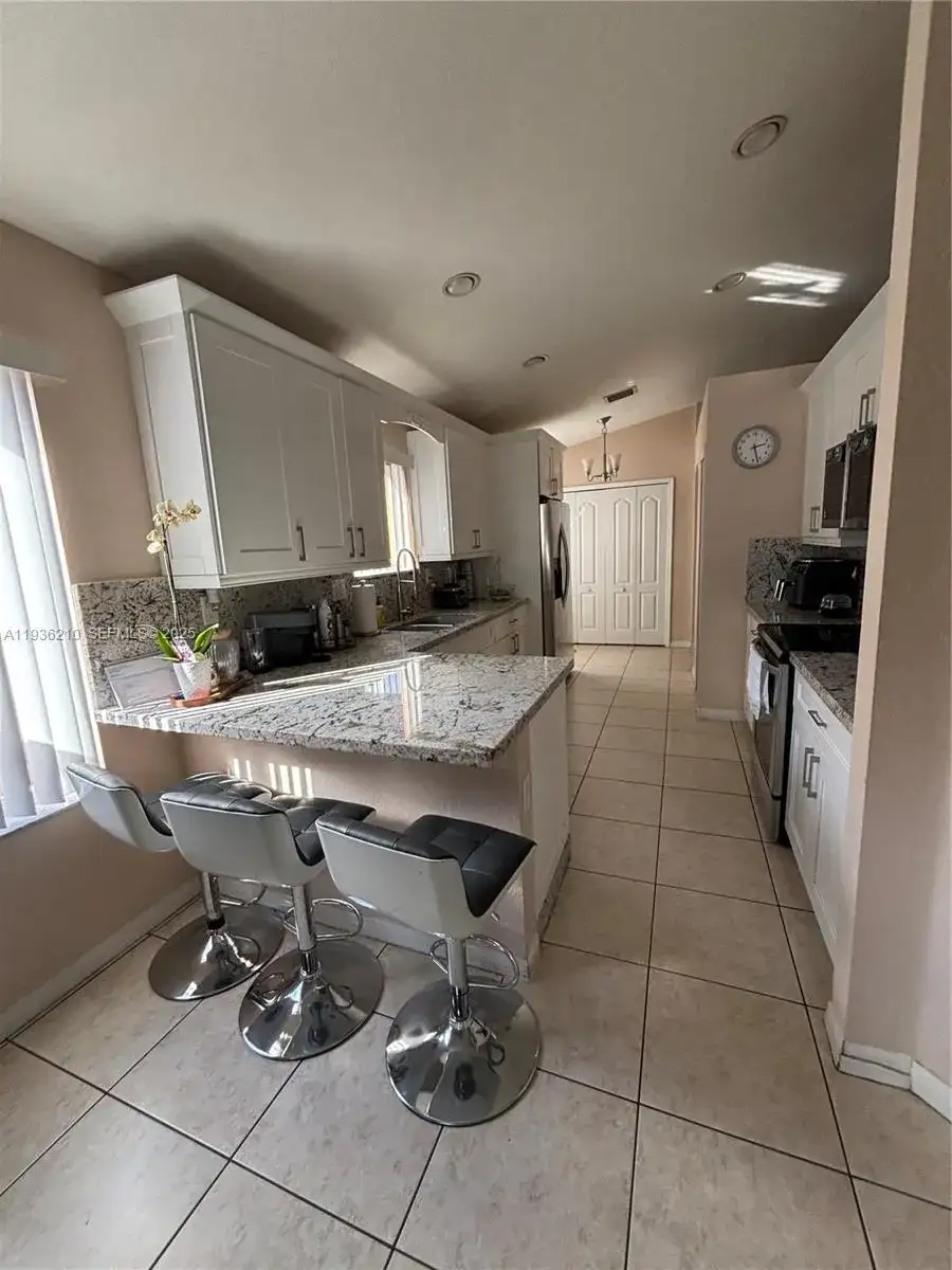 16274 SW 71st Ter, Miami FL 33193 photo 5