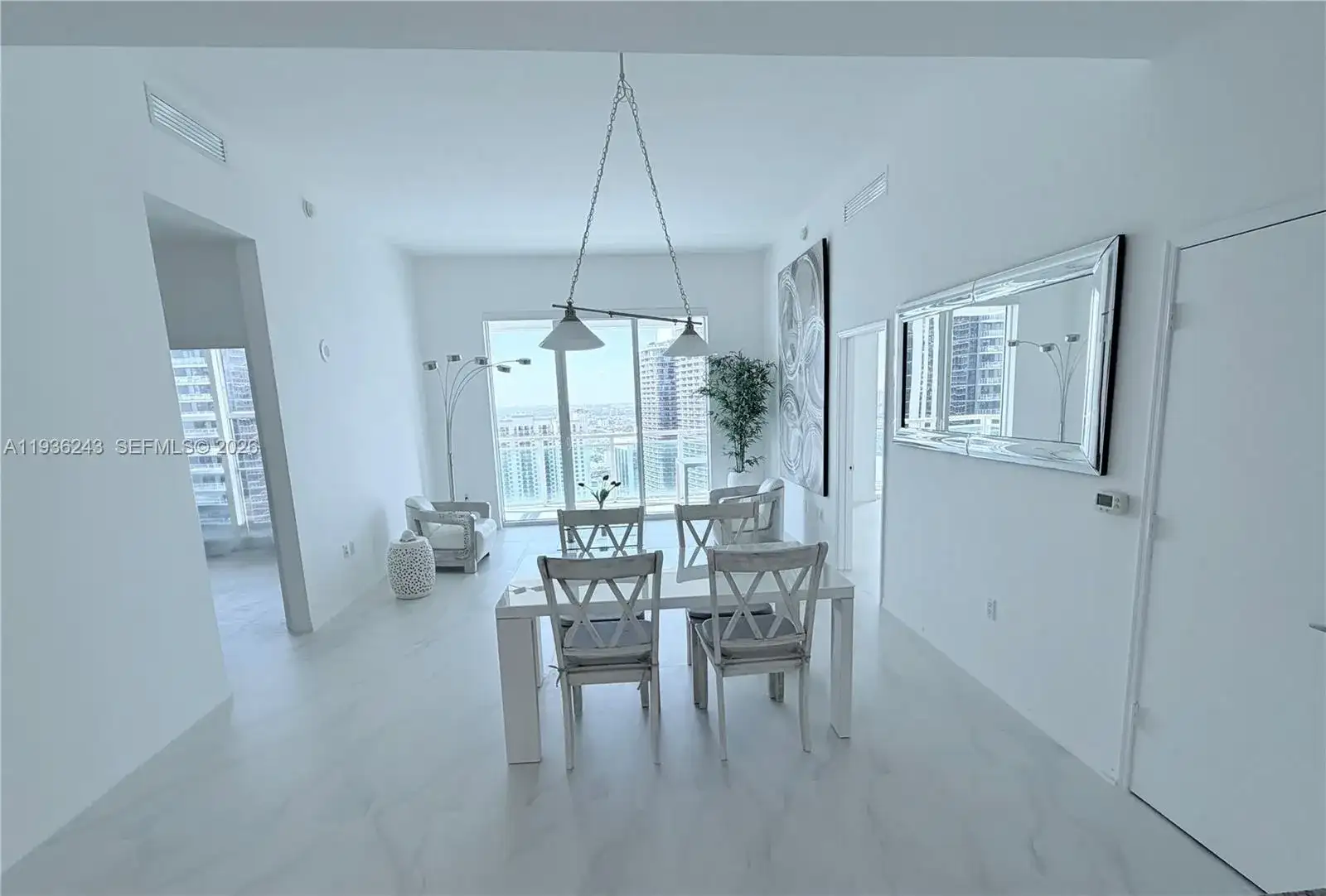 951 Brickell Ave, Miami FL 33131 photo 3