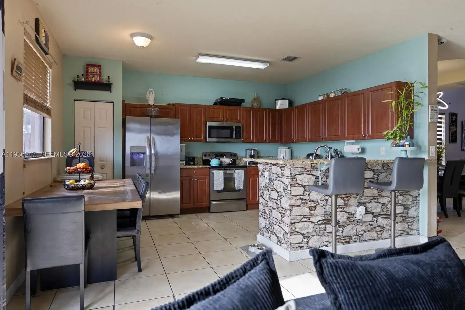 685 SE 37th Pl, Homestead FL 33033 photo 5