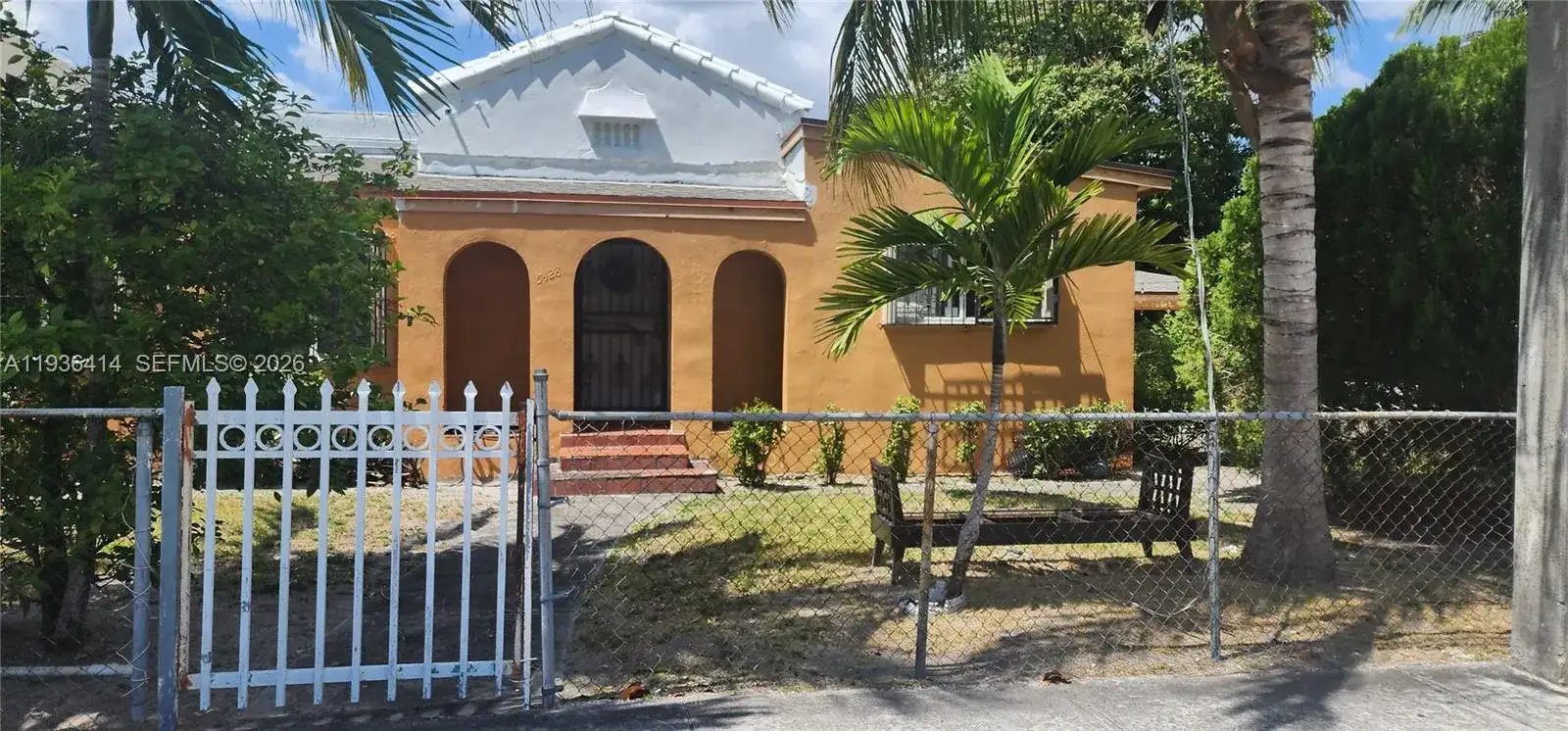5428 NW 13th Ave, Miami FL 33142 photo 2