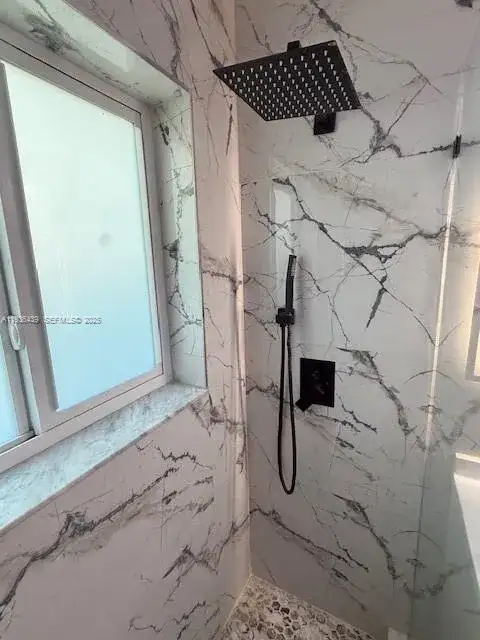 9385 Jamaica Dr, Cutler Bay FL 33189 photo 5