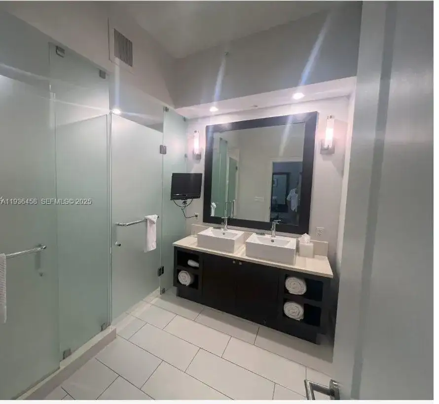 5300 NW 87th Ave # 601, Doral FL 33178 photo 4
