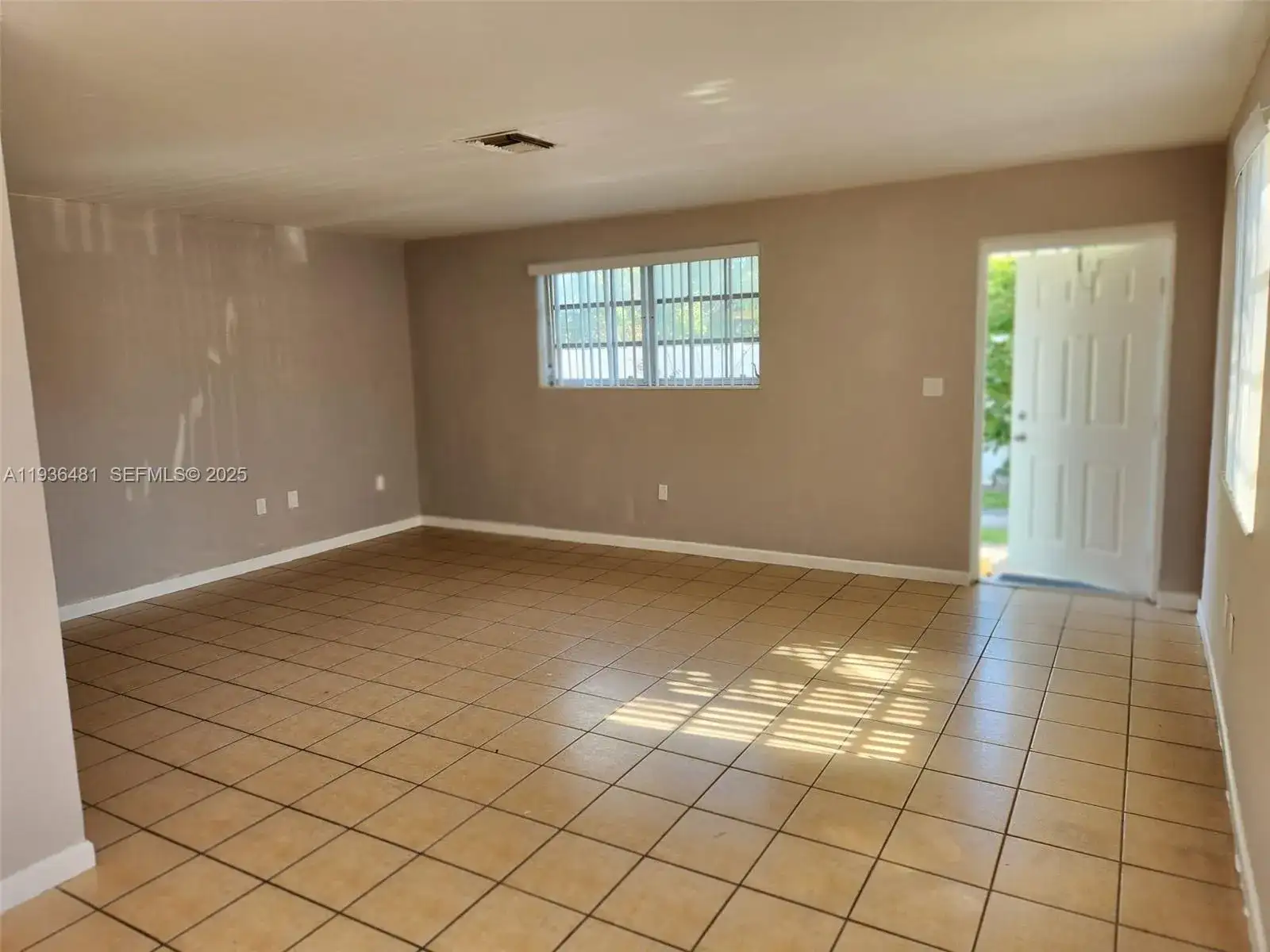 2277 SW 15th St # 2275, Miami FL 33145 photo 4