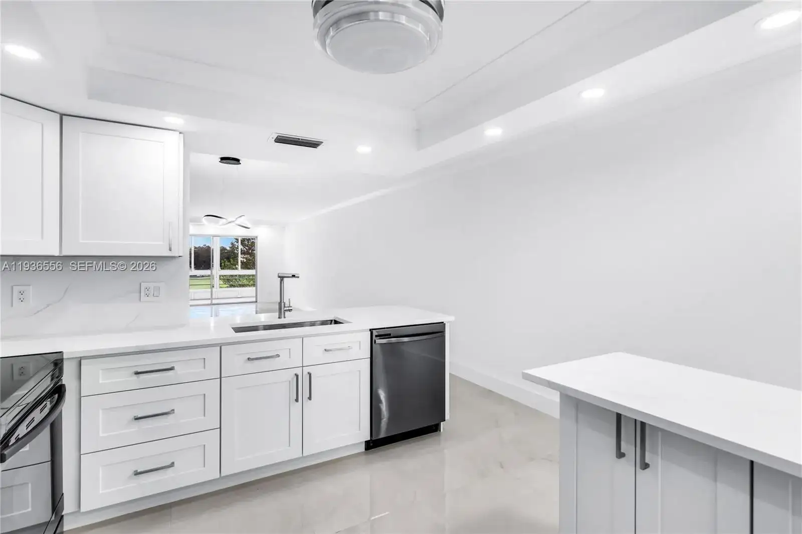 3204 Portofino Pt # B4, Coconut Creek FL 33066 photo 3