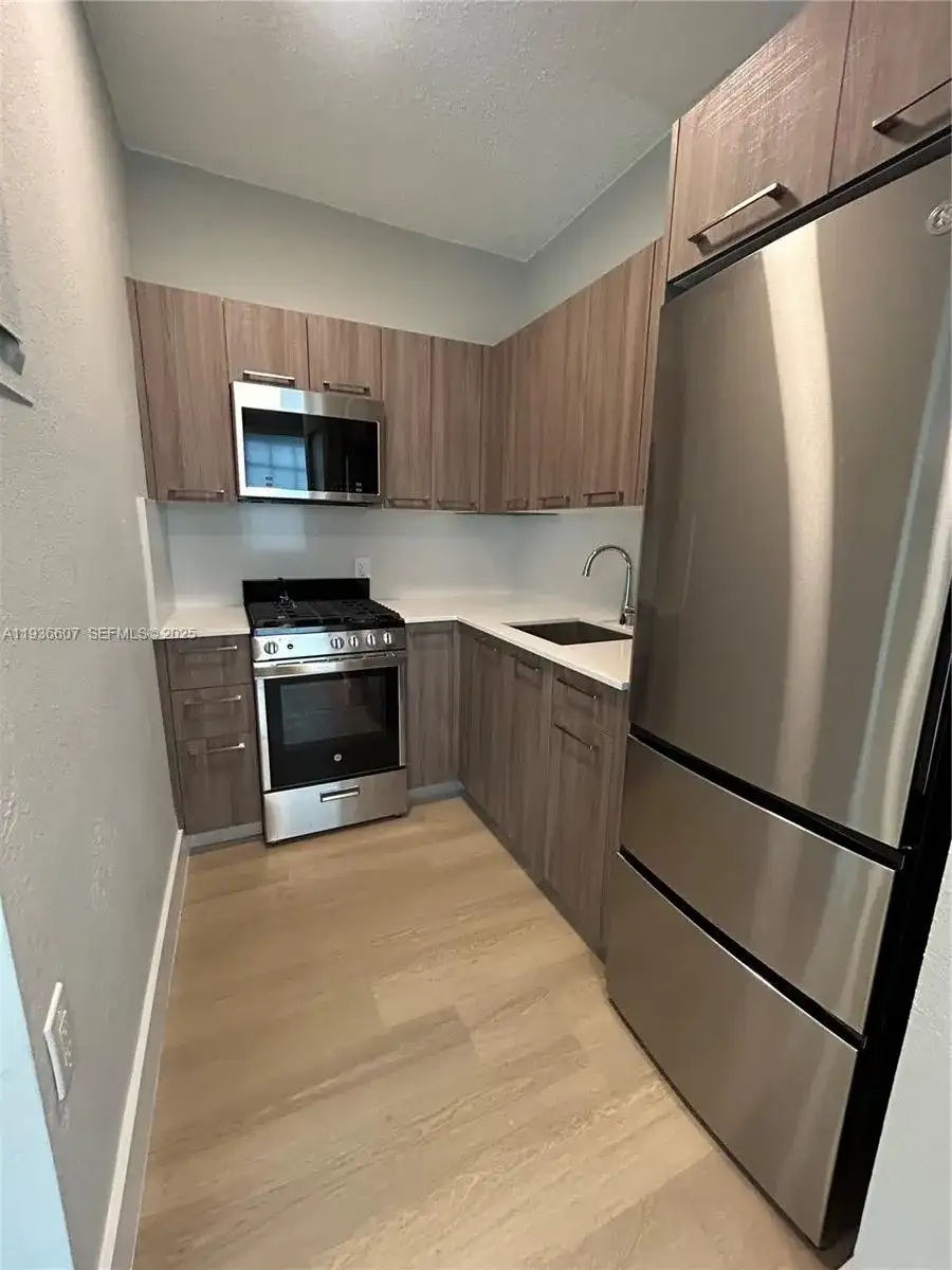 1017 Jefferson Ave # 106, Miami Beach FL 33139 photo 2