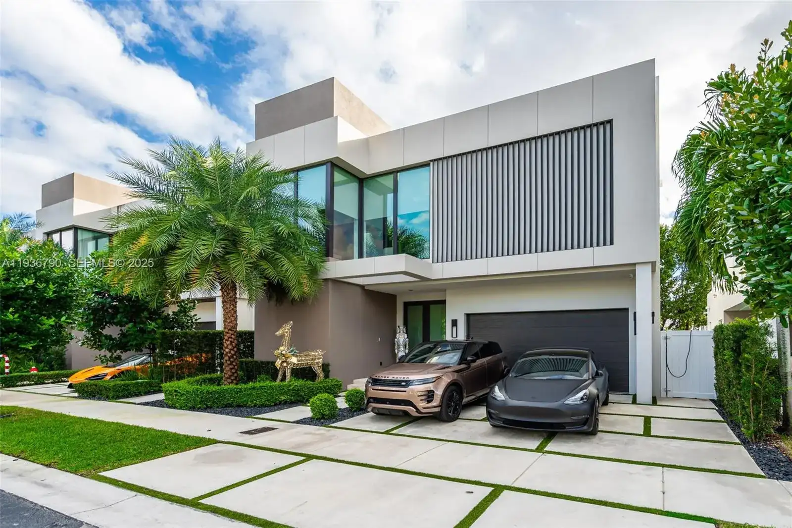 10540 NW 67th Ter, Doral FL 33178 photo 5