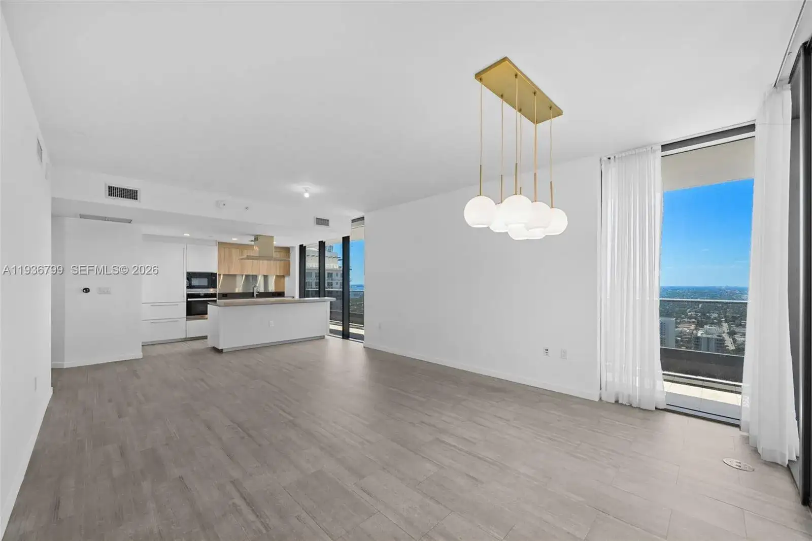 1000 Brickell Plz # 4212, Miami FL 33131 photo 2