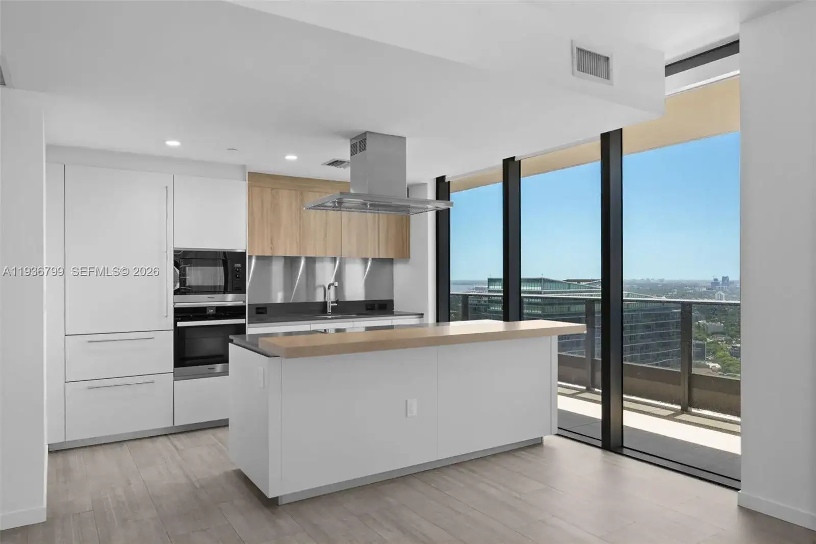1000 Brickell Plz # 4212, Miami FL 33131 photo 4