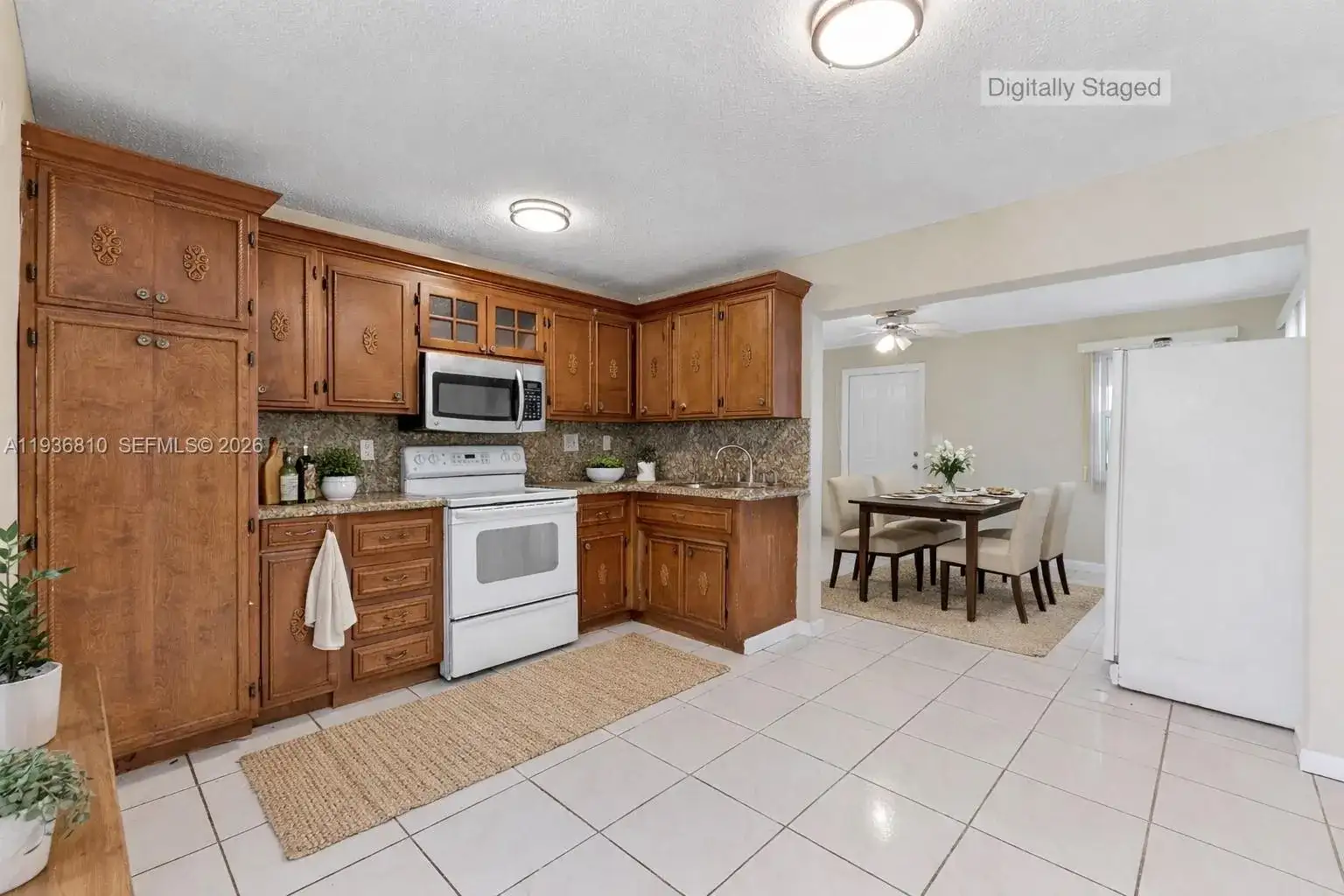 5010 NW 51st St, Tamarac FL 33319 photo 3