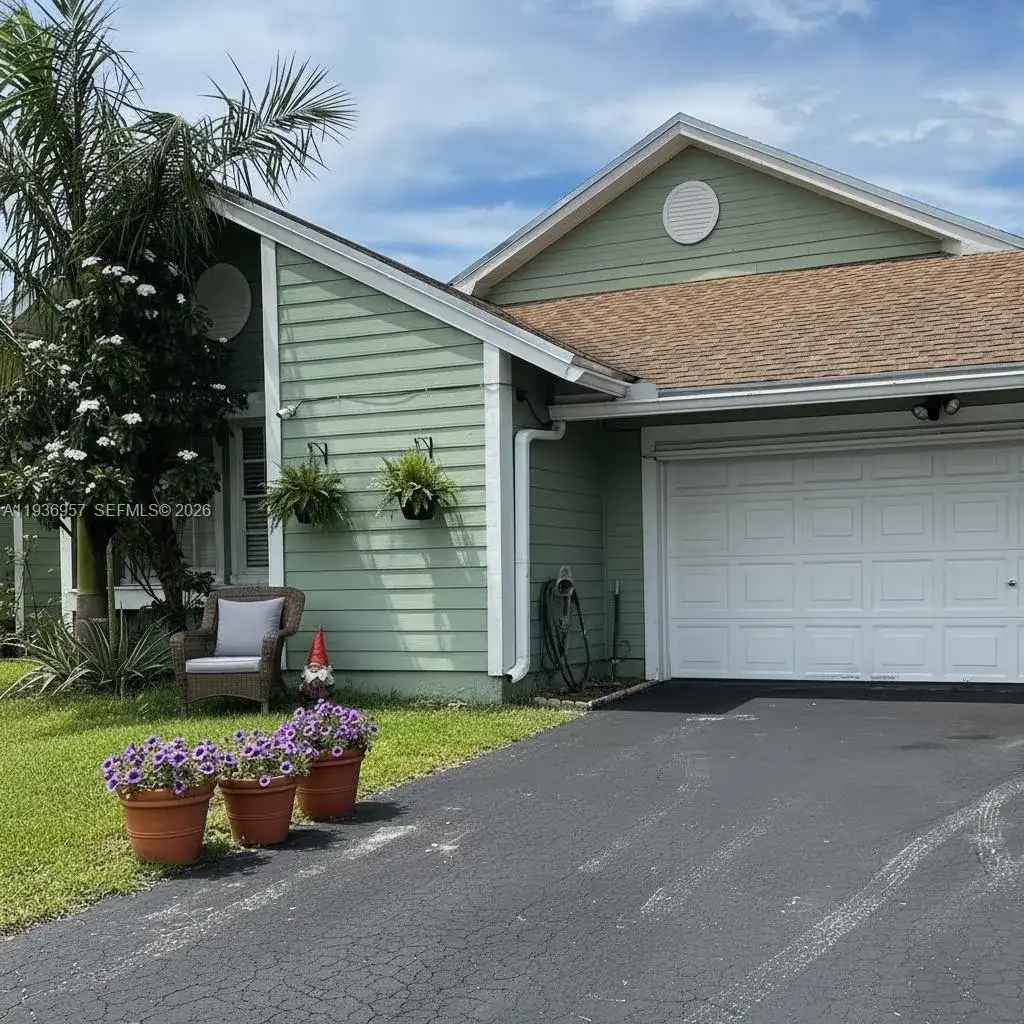 14035 SW 103rd Ter, Miami FL 33186 photo 2