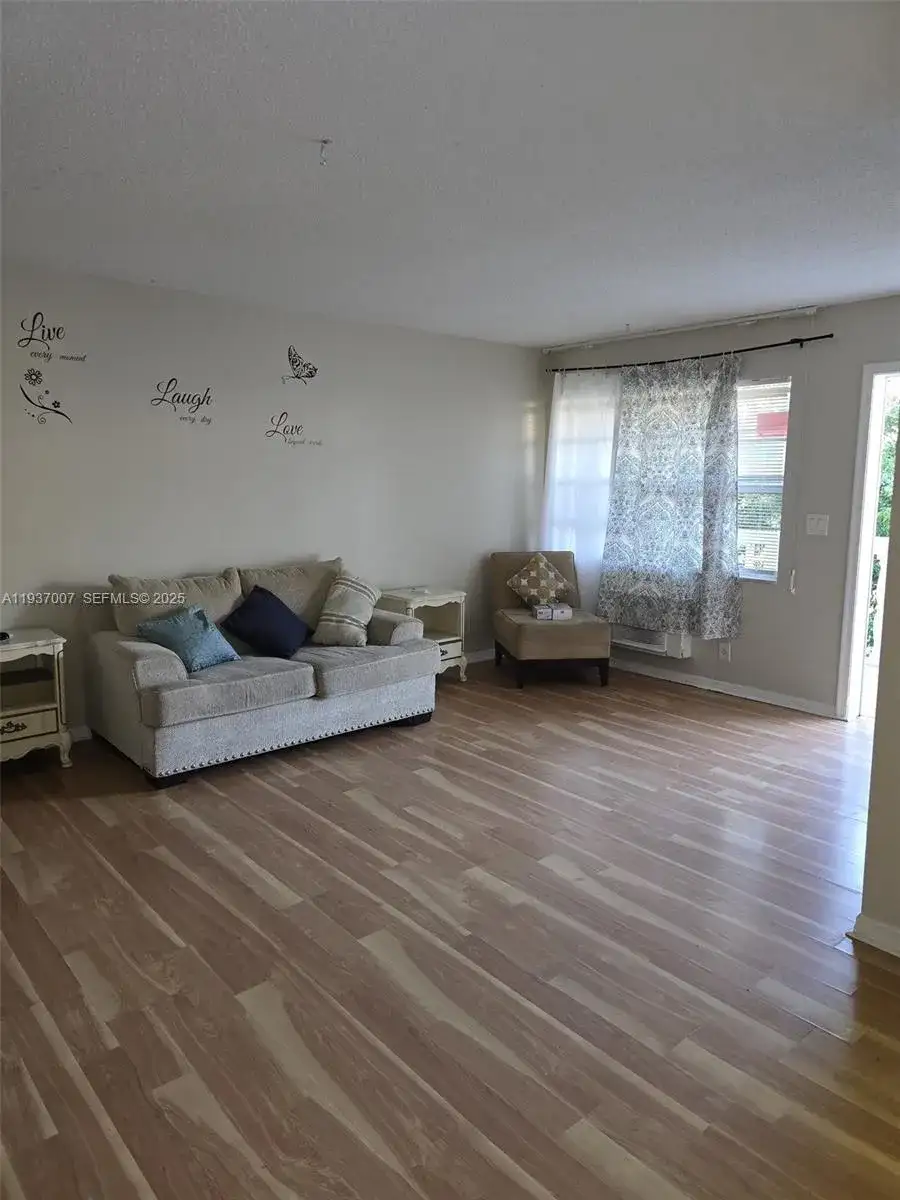 314 S J St # 7, Lake Worth FL 33460 photo 3