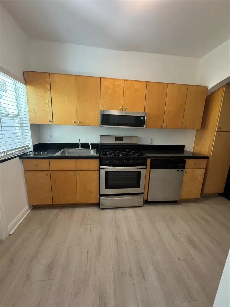 1027 Euclid Ave # 2, Miami Beach FL 33139 photo 5