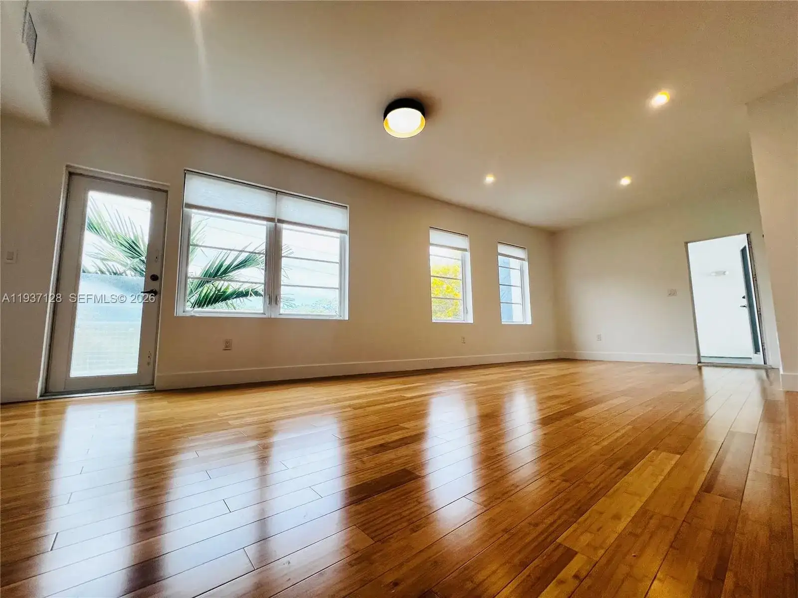 960 Bay Dr # 910, Miami Beach FL 33141 photo 3