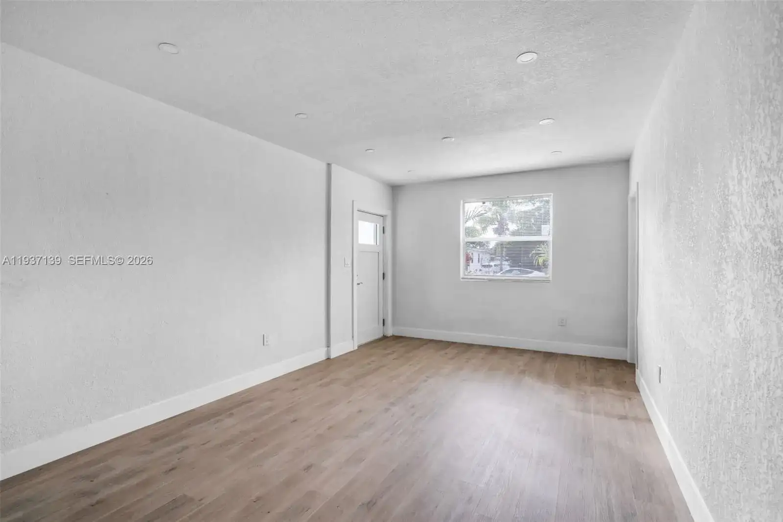975 NW 134th St, North Miami FL 33168 photo 5