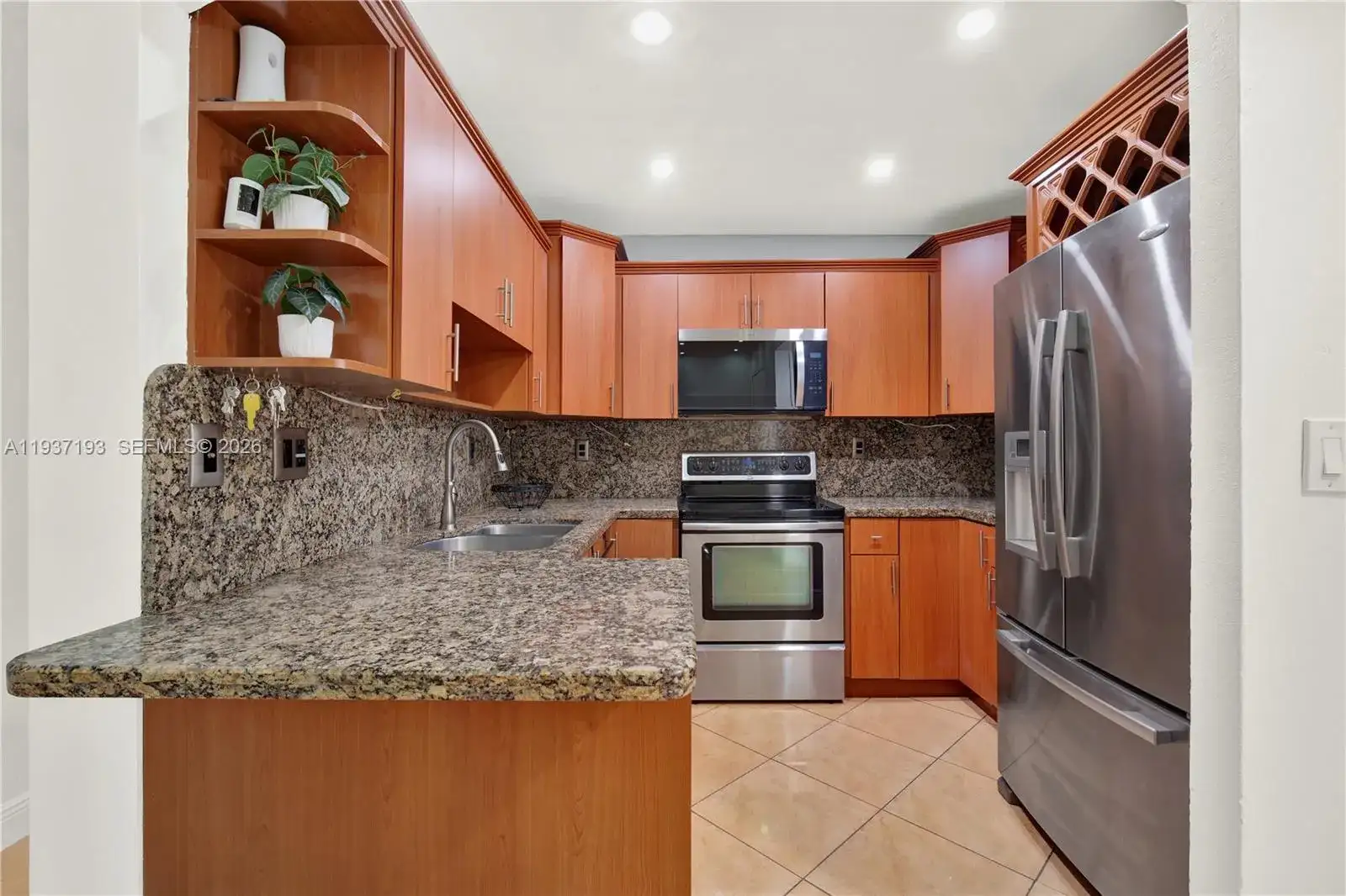 5665 W 20th Ave # 415, Hialeah FL 33012 photo 3
