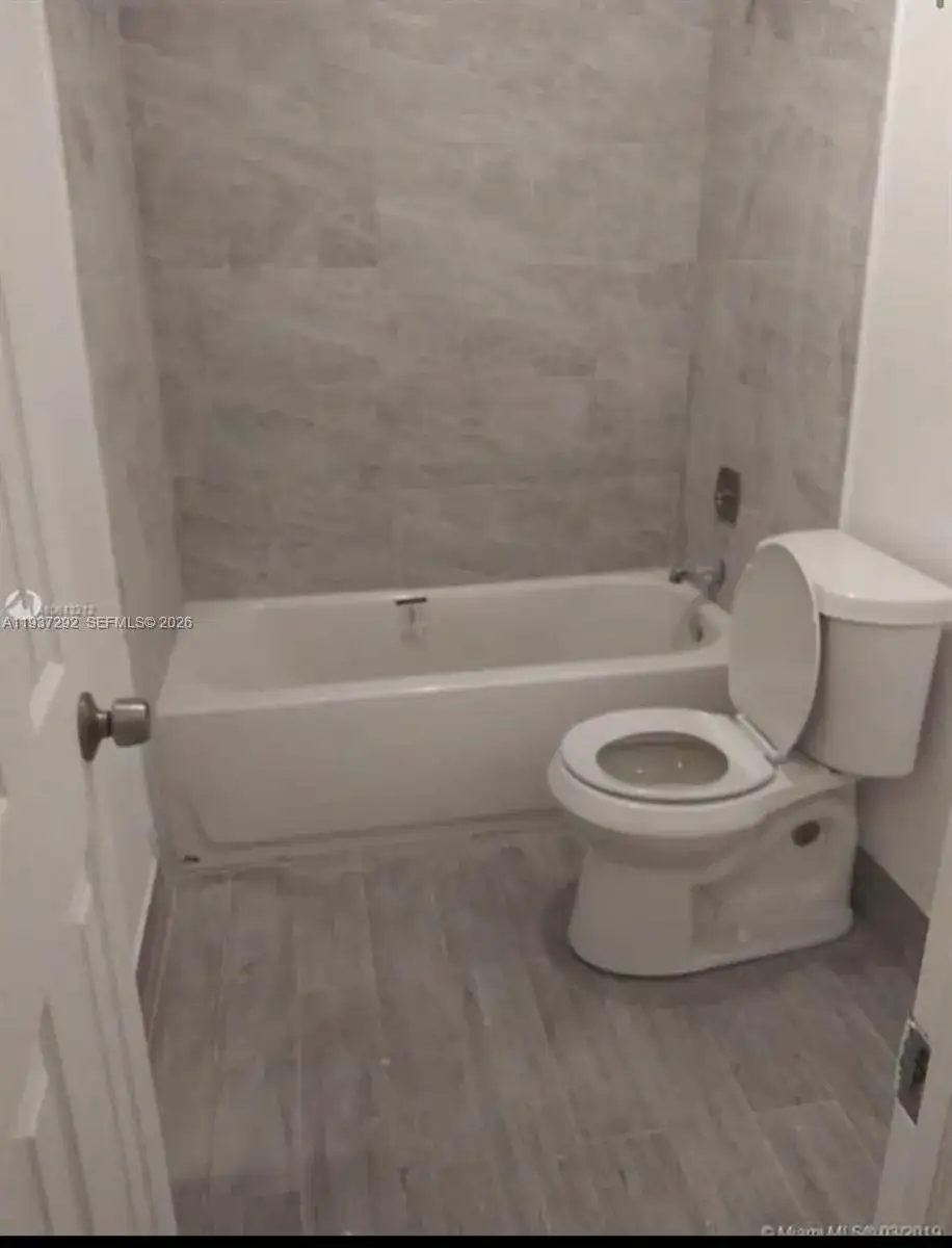 3009 NW 204th Ter, Miami Gardens FL 33056 photo 3