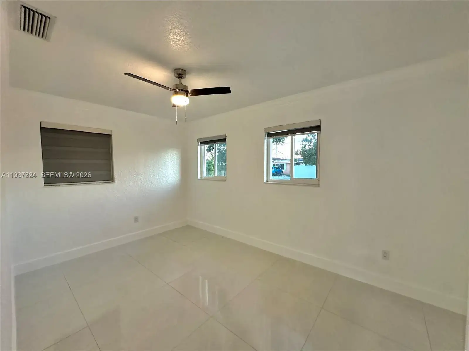 1211 W 34th St, Hialeah FL 33012 photo 5