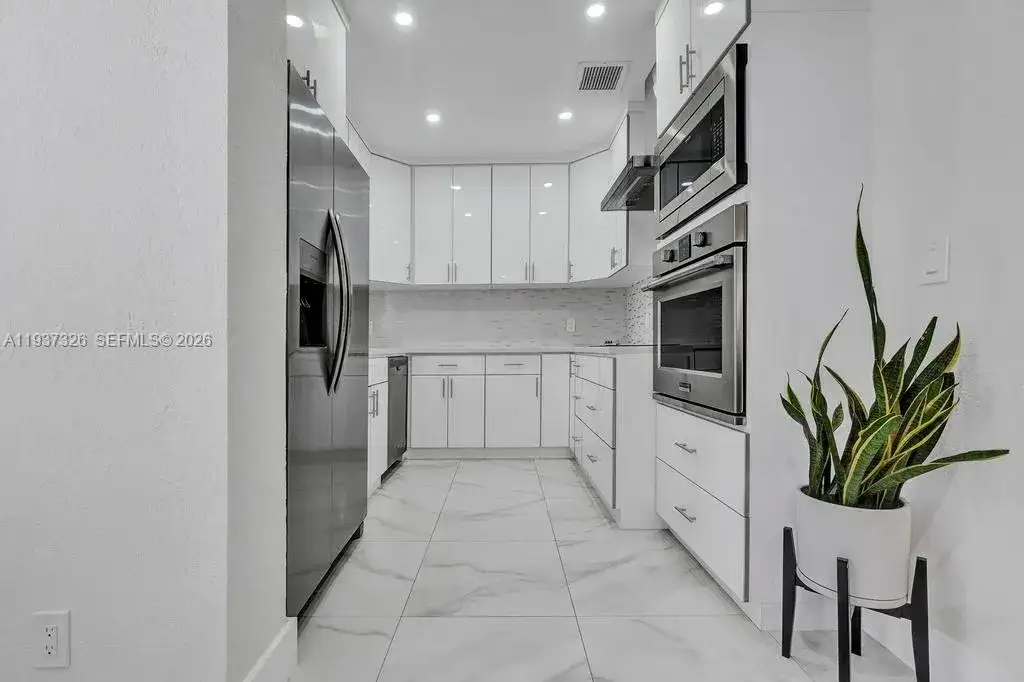 6470 SW 27th St, Miami FL 33155 photo 5