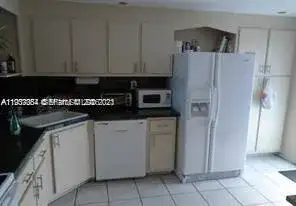 1075 NE Miami Gardens Dr # 509, Miami FL 33179 photo 5