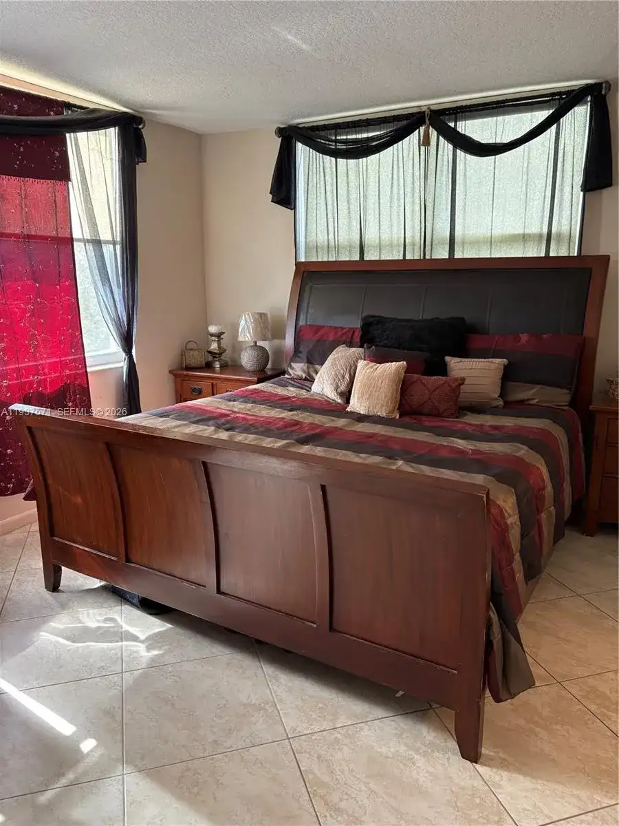 7690 NW 18th St # 408, Margate FL 33063 photo 5