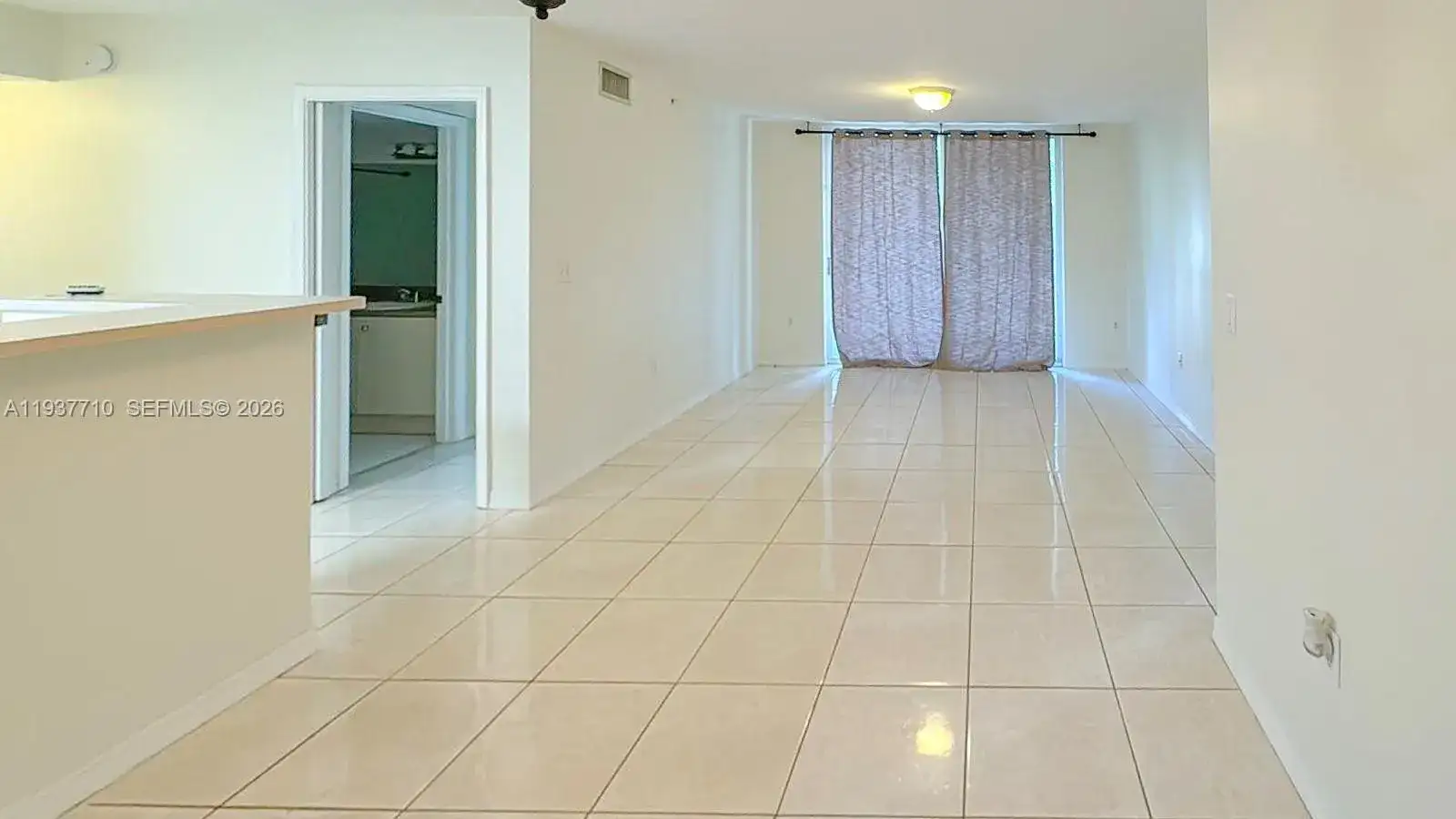 677 SW 111th Ave # 204, Pembroke Pines FL 33025 photo 2