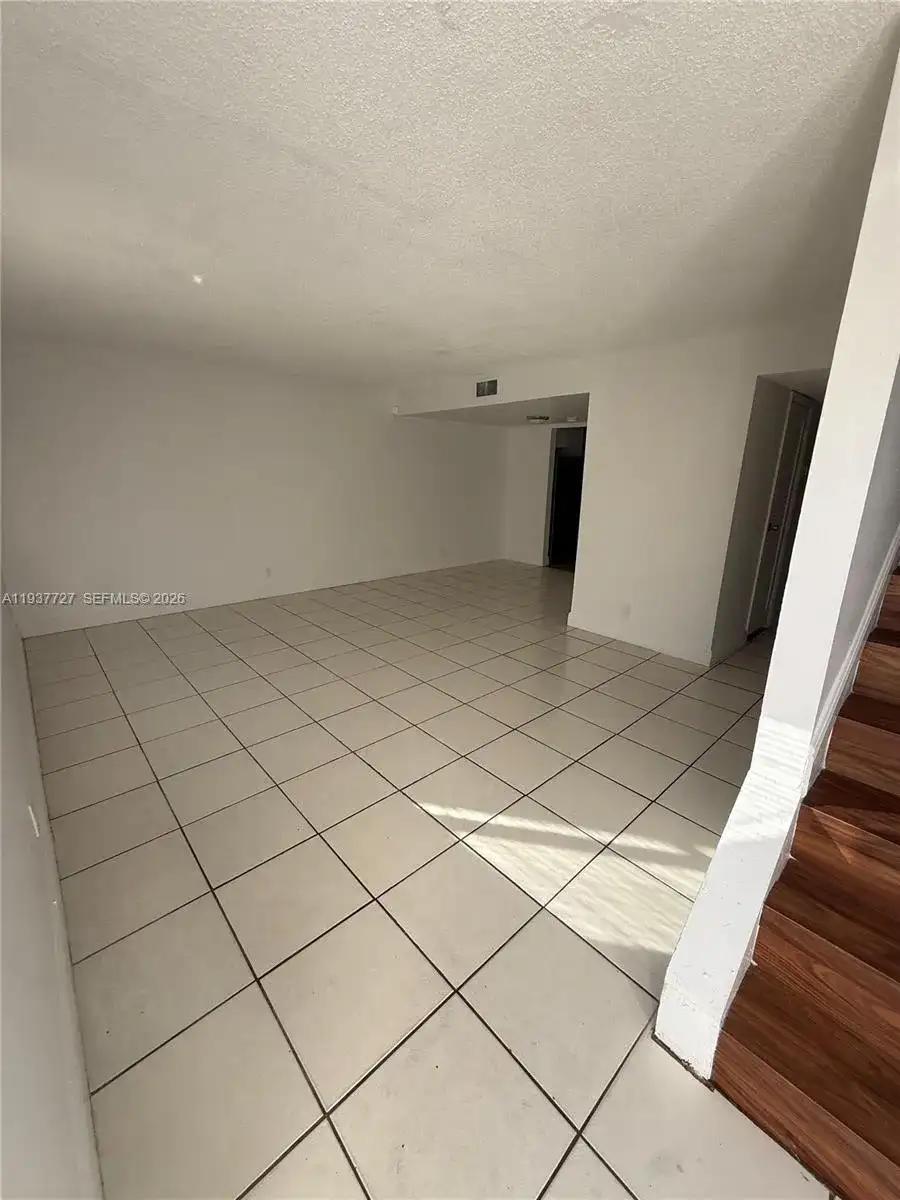 5817 Blueberry Ct # 92, Lauderhill FL 33313 photo 3