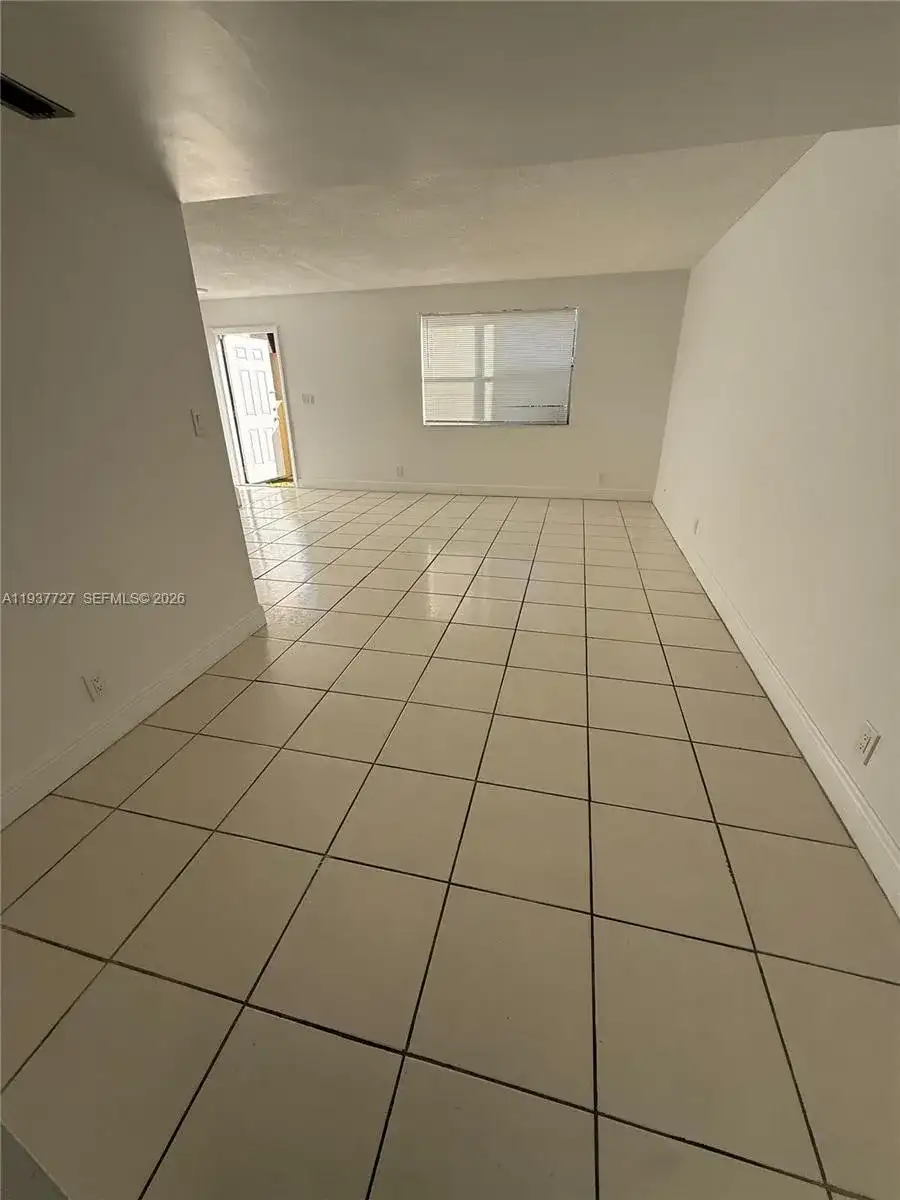 5817 Blueberry Ct # 92, Lauderhill FL 33313 photo 5