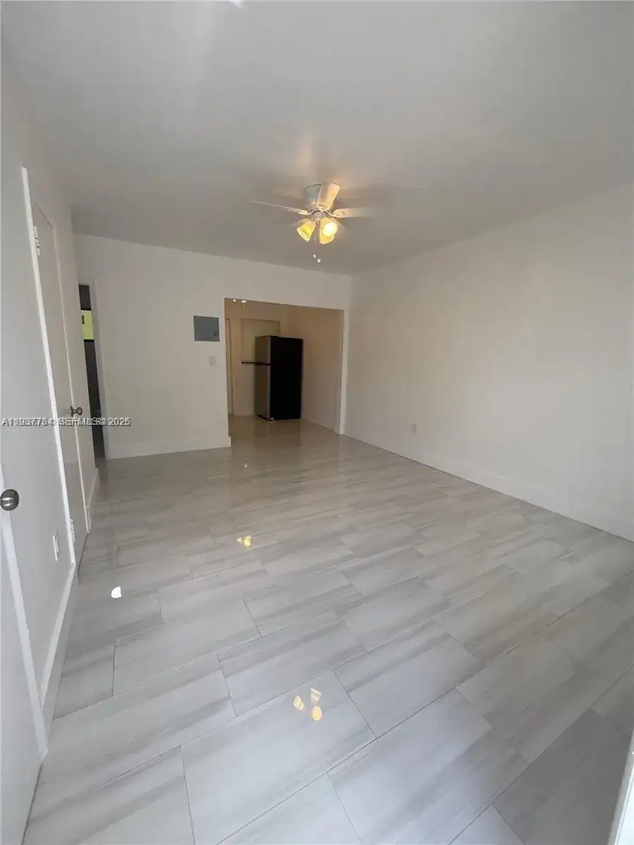 671 SW 7th St # 6, Miami FL 33130 photo 3