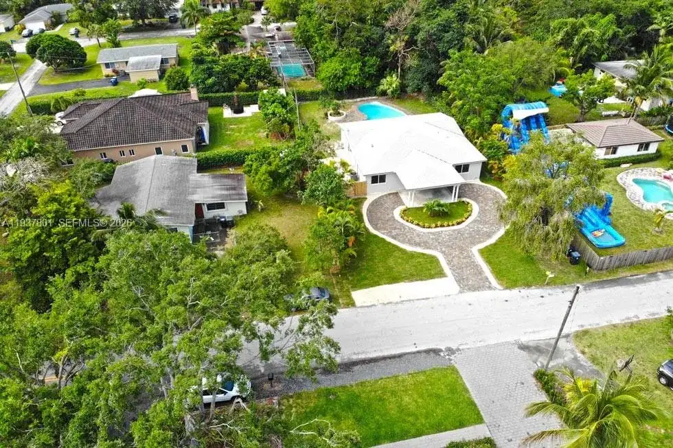 6634 SW 76th Ter, South Miami FL 33143 photo 4