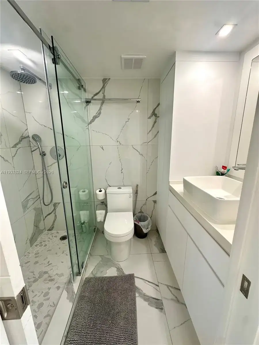 2457 Collins Ave # 408, Miami Beach FL 33140 photo 4