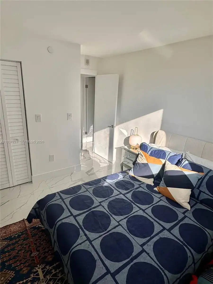 2457 Collins Ave # 408, Miami Beach FL 33140 photo 5