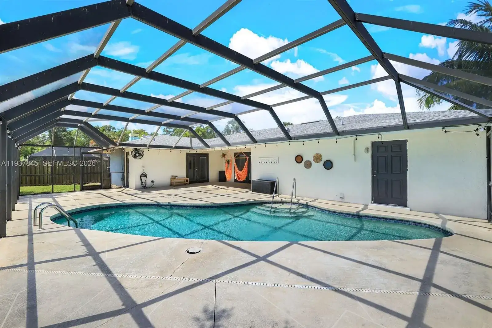 79 Constitution Dr, Naples FL 34112 photo 2