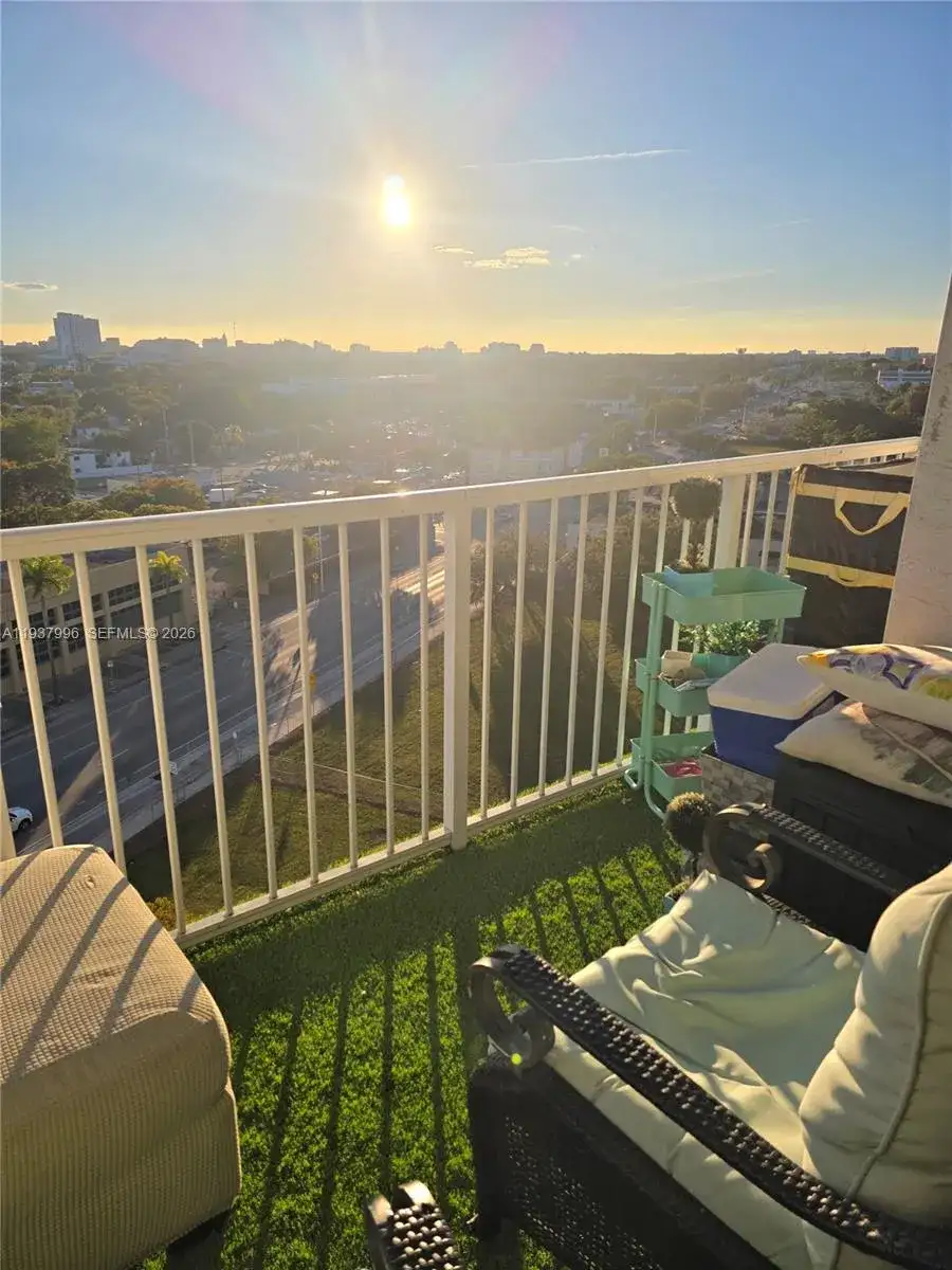 1 Glen Royal Pkwy # 1003, Miami FL 33125 photo 3