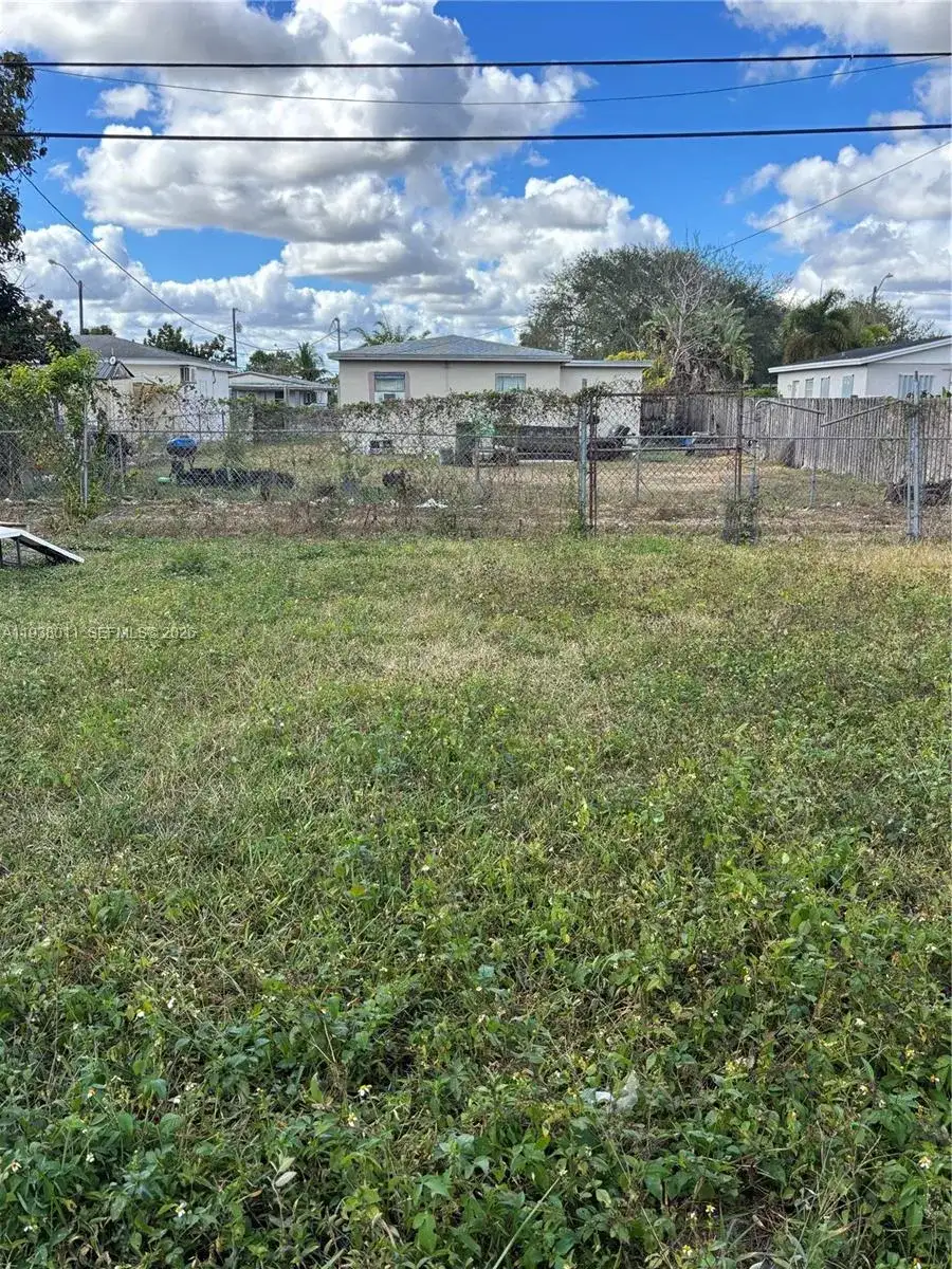 514 NW 7th Ave, Homestead FL 33030 photo 3