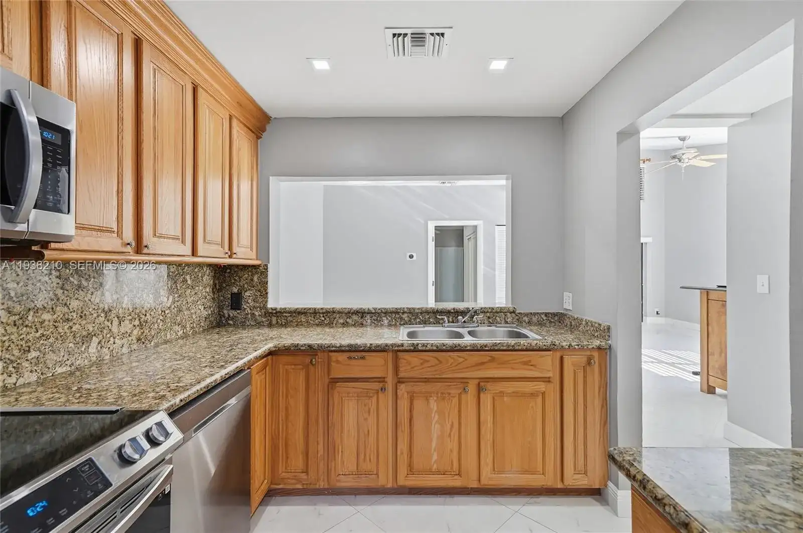 1401 NW 97th Ter # 315, Pembroke Pines FL 33024 photo 2
