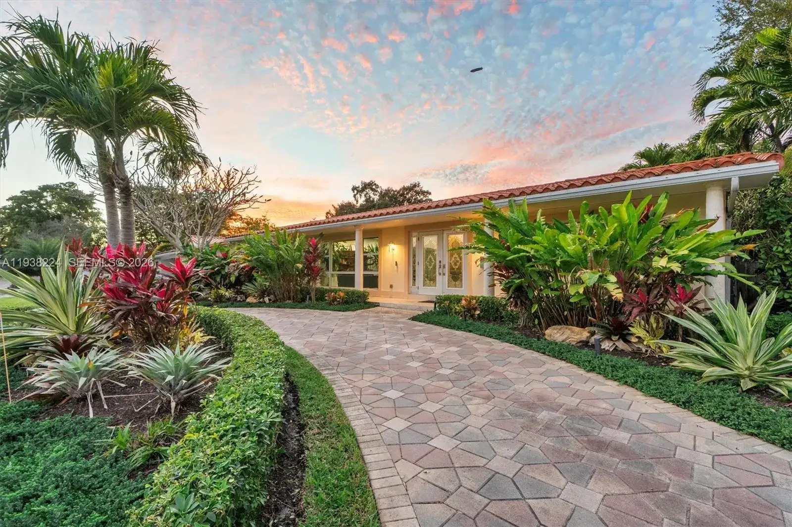 9280 NE 12th Ave, Miami Shores FL 33138 photo 2