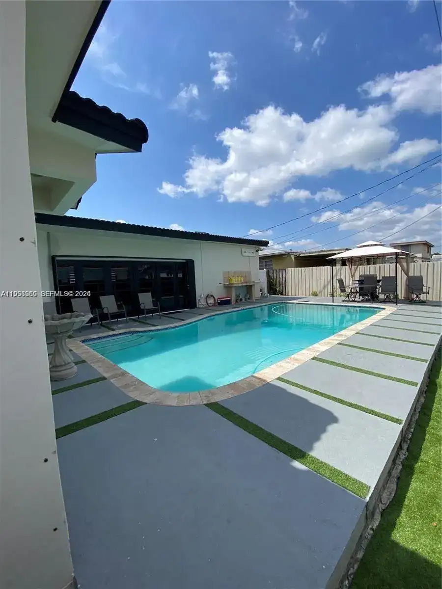 8531 SW 16th Ter # 0, Miami FL 33155 photo 2