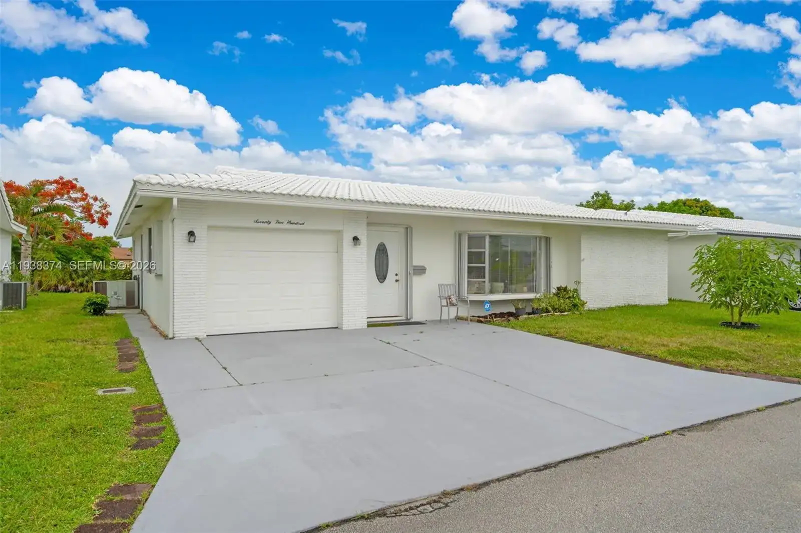 7500 NW 66th Ter, Tamarac FL 33321 photo 2
