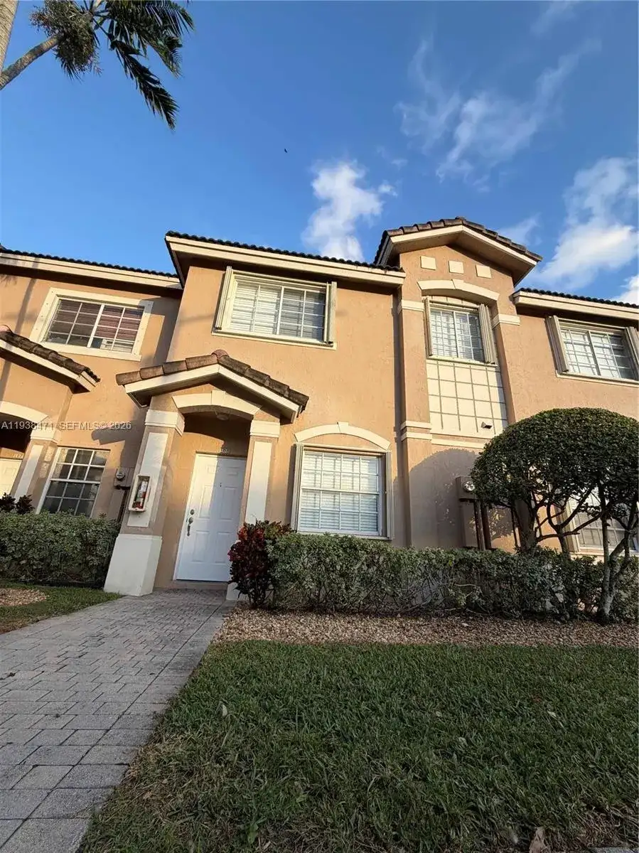 5755 NW 115th Ct # 108, Doral FL 33178 photo 2