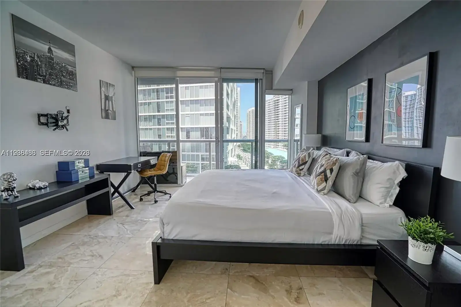 485 Brickell Ave # 1701, Miami FL 33131 photo 5