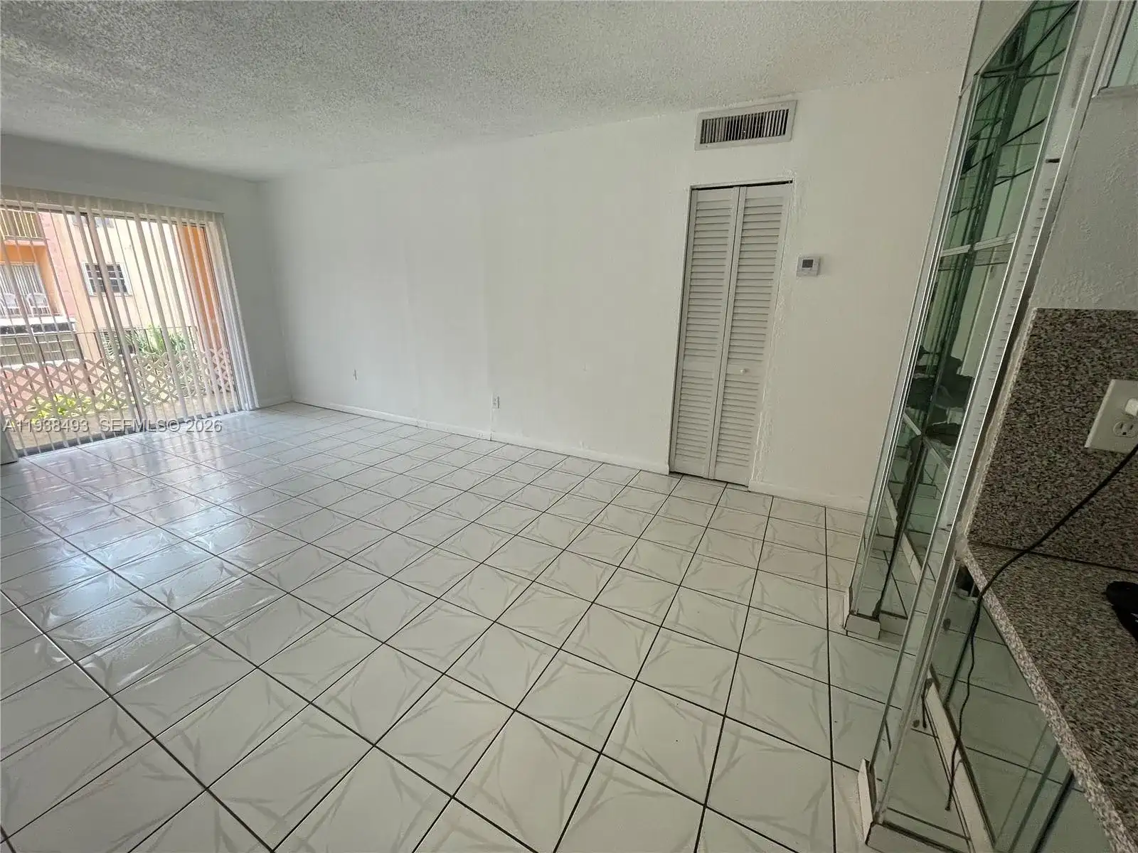 460 E 23rd St # 319, Hialeah FL 33013 photo 2