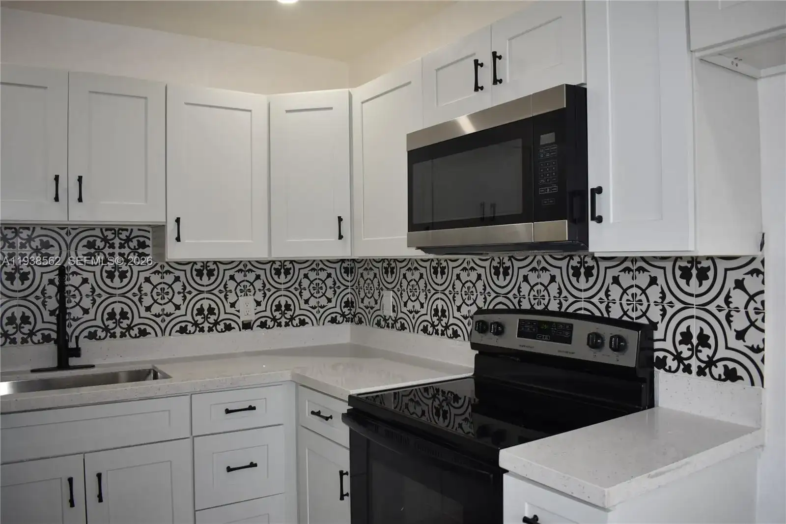 900 NW 8th Ave # 1, Pompano Beach FL 33060 photo 4