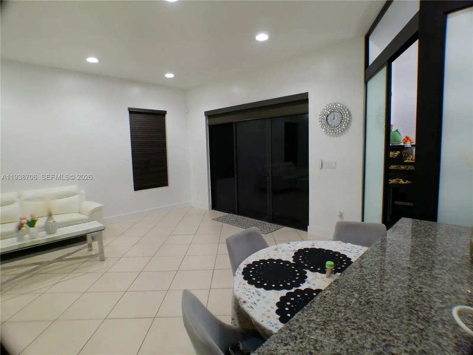 3308 W 95th Ter, Hialeah FL 33018 photo 3