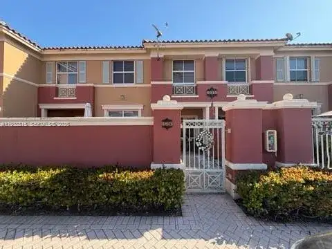 6015 NW 116th Pl # 465, Doral FL 33178 photo 2