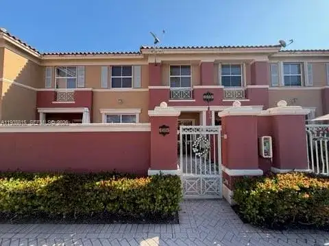 6015 NW 116th Pl # 465, Doral FL 33178 photo 3