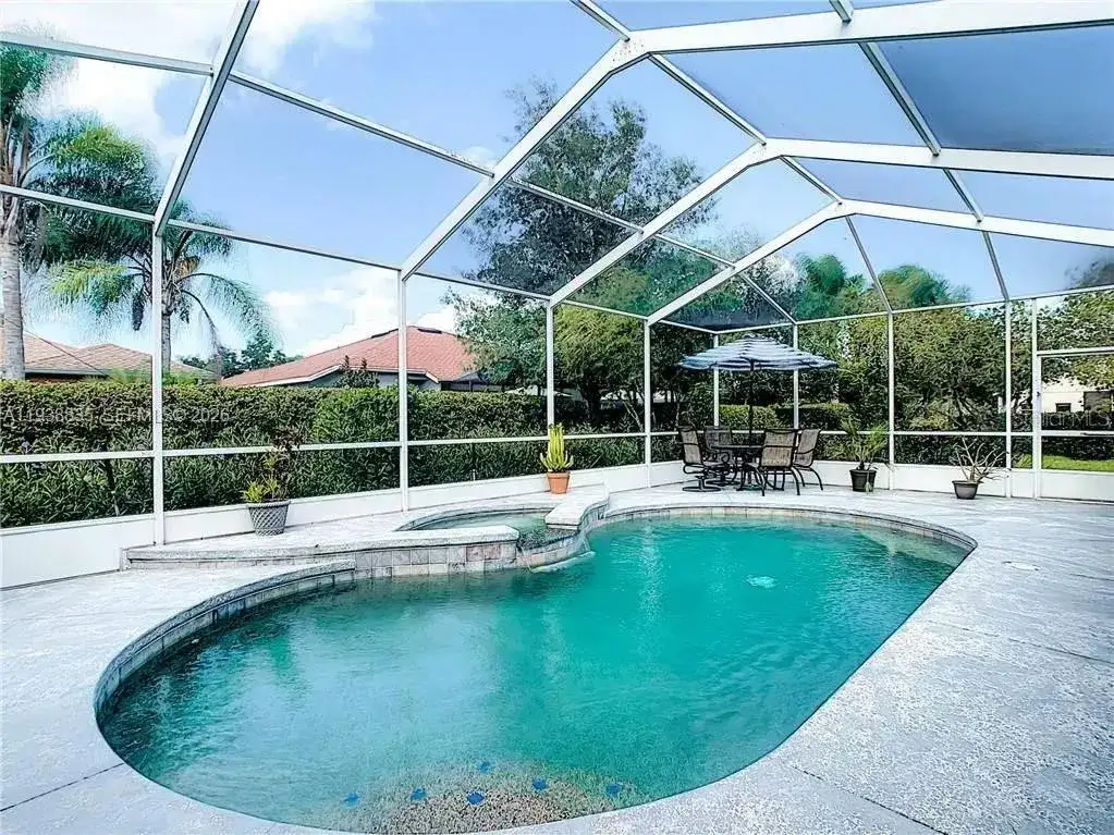 251 Rock Springs Drive, Kissimmee FL 34759 photo 4