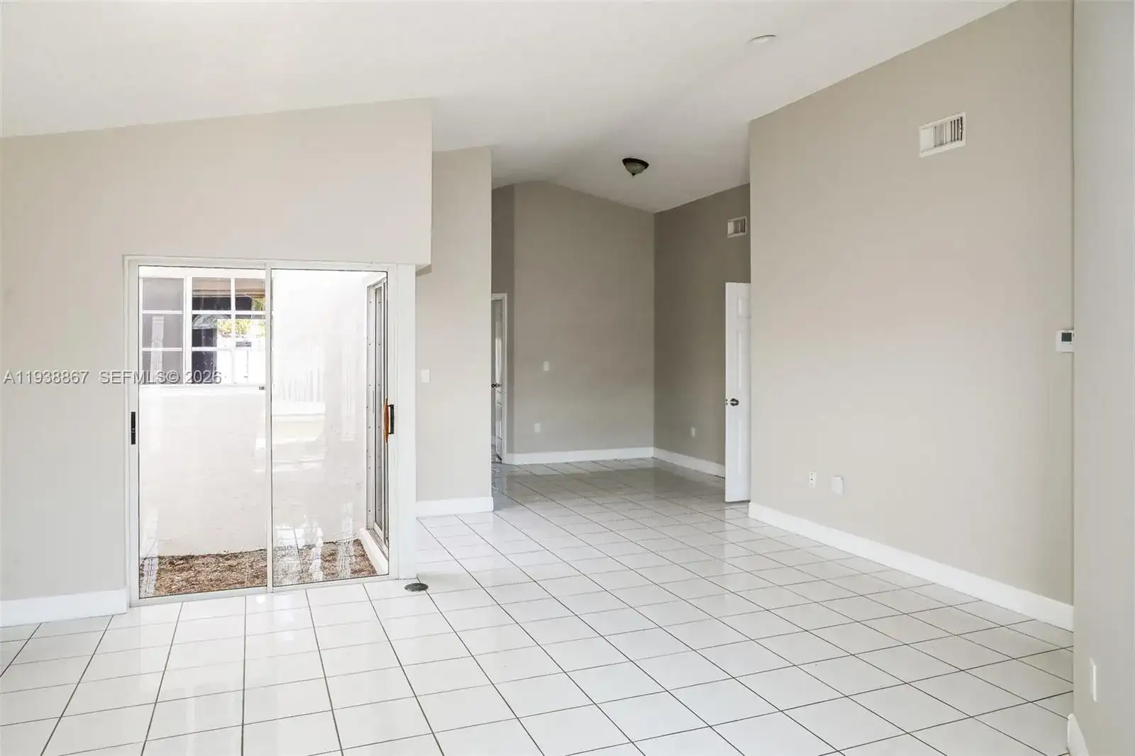 5860 SW 150th Ave, Miami FL 33193 photo 3