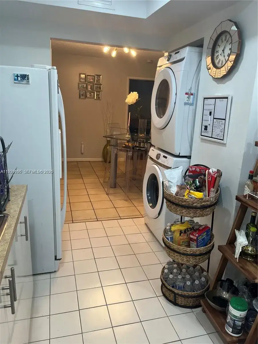 8251 NW 8th St # 214, Miami FL 33126 photo 3